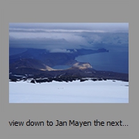 view down to Jan Mayen the next morning, inmidst of the seemingly endless Kronprins Olavs Breen glacier